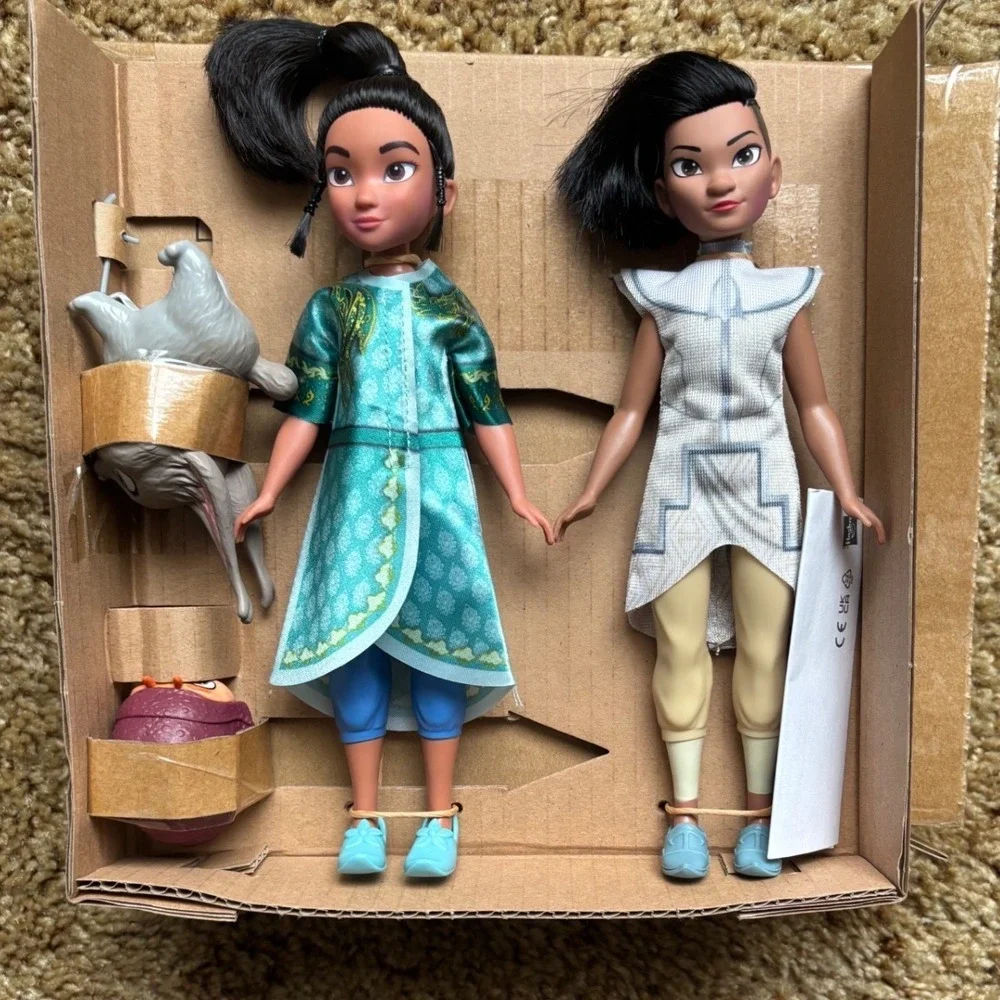 Disney Raya and the Last Dragon Raya and Namaari Doll Set with Tuk Tuk New‎ NIB